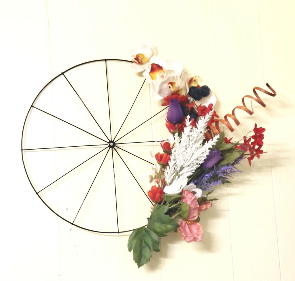 Bicycle wheel flower, Spring wreath, Summer wreath,  house d...
