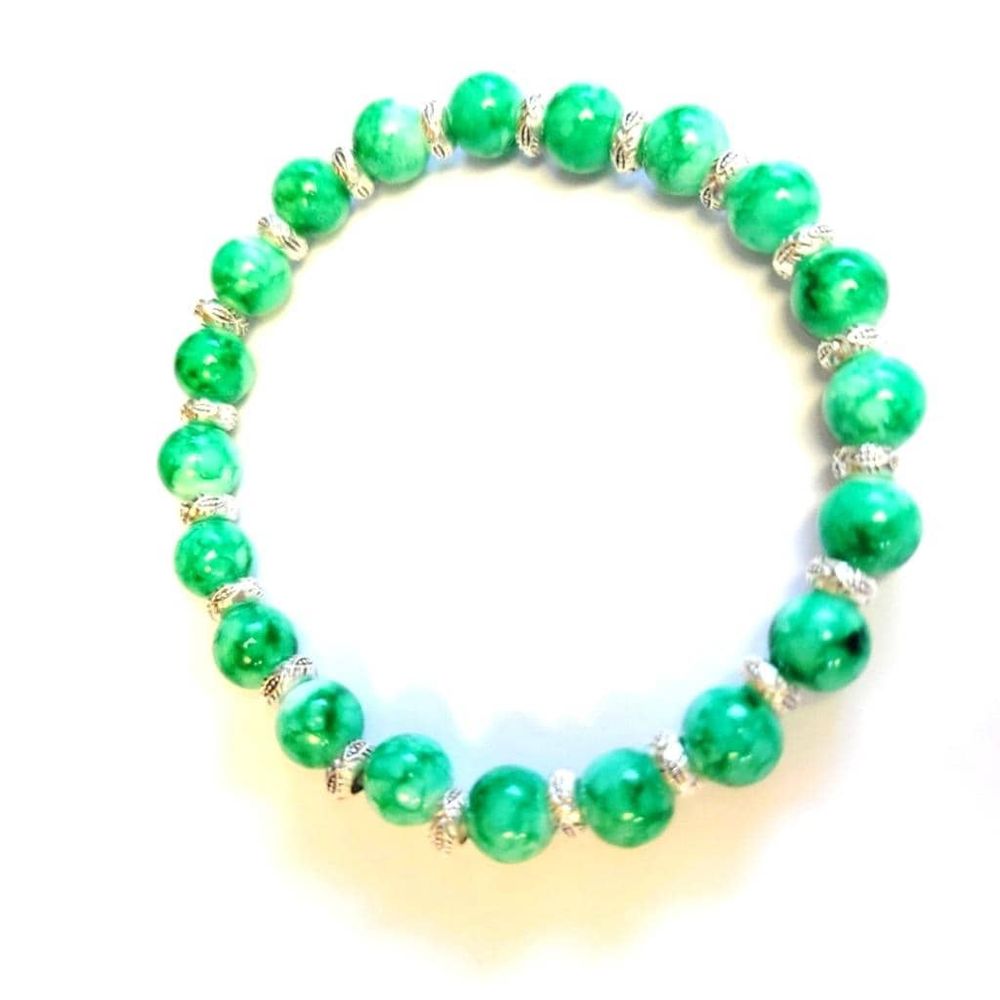 Green Snowflake Beaded with Silver Accent Spacers 8" Stretch...